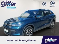 Nightshade blue metallic Gebraucht 2024 VW Tiguan Life SUV | 36.965 € (Teuer)