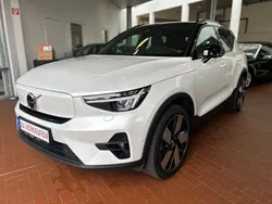 Weiß Gebraucht 2022 Volvo XC40 Ultimate SUV | 36.890 € (Teuer)