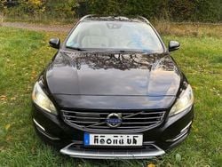 Schwarz Gebraucht 2014 Volvo V60 Summum Kombi | 13.999 € (Teuer)