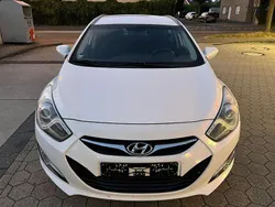 Weiß Gebraucht 2012 Hyundai i40 Comfort Kombi | 3.990 € (Fairer Preis)