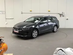Schwarz Gebraucht 2024 Kia Ceed Sportswagon 4 Kombi | 33.973 €