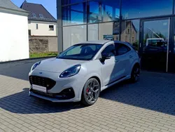 Grey matter (grau) Neu 2024 Ford Puma ST Coupé | 30.590 € (Fairer Preis)