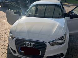 Weiß Gebraucht 2015 Audi A1 Ambition Kleinwagen | 11.500 € (Fairer Preis)