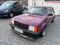 Violett Gebraucht 1981 Opel Kadett Kombi | 3.499 €