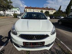 Weiß Gebraucht 2018 Mitsubishi Space Star Diamant Edition Kleinwagen | 5.600 € (Fairer Preis)