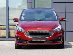 Rot Gebraucht 2020 Ford S-MAX Titanium Van / Kleinbus | 21.980 € (Fairer Preis)