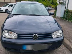 Blau Gebraucht 2000 VW Golf IV Kleinwagen | 2.100 € (Fairer Preis)