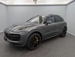 Grau Gebraucht 2020 Porsche Cayenne Turbo S SUV | 109.999 € (Fairer Preis)