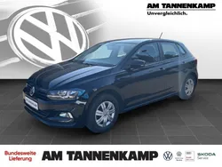Deep black perleffekt (metallic) Gebraucht 2018 VW Polo Trendline Kleinwagen | 12.690 € (Fairer Preis)