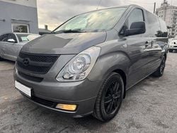 Weiß Gebraucht 2011 Hyundai H-1 Van / Kleinbus | 7.999 € (Fairer Preis)