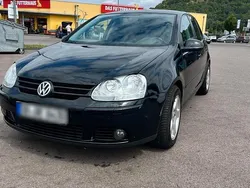 Schwarz Gebraucht 2006 VW Golf V Kleinwagen | 2.900 € (Etwas zu teuer)