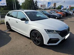 Weiß Gebraucht 2024 Skoda Octavia RS Kombi | 36.739 € (Guter Preis)