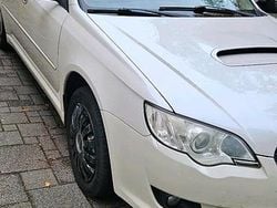Weiß Gebraucht 2008 Subaru Legacy Kombi | 2.299 €