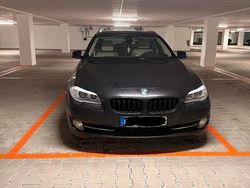 Schwarz Gebraucht 2013 BMW 520 Kombi | 7.990 € (Etwas zu teuer)