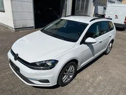 Weiß Gebraucht 2018 VW Golf VII Comfortline Kombi | 11.980 € (Guter Preis)