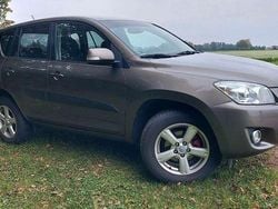 Braun Gebraucht 2009 Toyota RAV4 Sol SUV | 5.250 € (Superpreis)