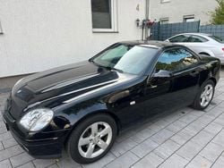 Schwarz Gebraucht 1997 Mercedes SLK230 Cabrio | 2.550 € (Guter Preis)