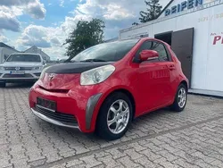 Rot Gebraucht 2009 Toyota iQ Basis Kleinwagen | 3.250 € (Superpreis)