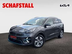 Grau ((agt) interstellar grau met.) Gebraucht 2021 Kia e-Niro 3 SUV | 21.979 € (Guter Preis)