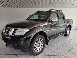 Schwarz Gebraucht 2012 Nissan Navara Abholung | 17.900 € (Teuer)