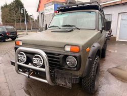 Grün Gebraucht 2008 Lada niva SUV | 10.450 €