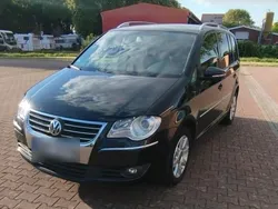 Schwarz Gebraucht 2009 VW Touran Highline Van / Kleinbus | 2.800 € (Guter Preis)