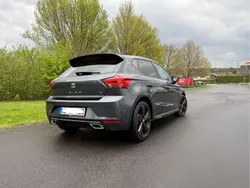 Grau Gebraucht 2020 Seat Ibiza Black Edition Kleinwagen | 16.200 € (Fairer Preis)
