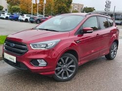Rot Gebraucht 2019 Ford Kuga ST-Line SUV | 16.390 € (Fairer Preis)