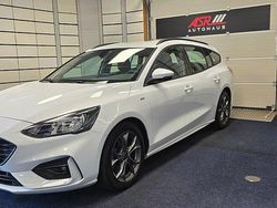 Weiß Gebraucht 2021 Ford Focus ST-Line Kombi | 13.499 € (Guter Preis)