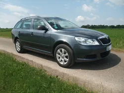 Grau Gebraucht 2010 Skoda Octavia Classic Kombi | 4.800 € (Guter Preis)