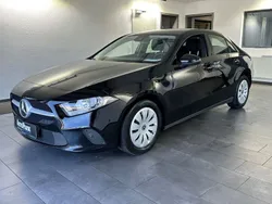 Schwarz Gebraucht 2022 Mercedes A180 Limousine | 17.998 € (Fairer Preis)