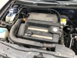 Blau Gebraucht 2001 VW Golf IV Edition Limousine | 990 € (Guter Preis)
