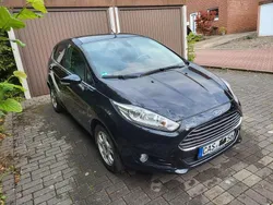 Schwarz Gebraucht 2015 Ford Fiesta Individual Kleinwagen | 8.490 € (Guter Preis)