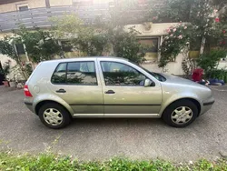 Silber Gebraucht 2003 VW Golf IV Basis Limousine | 2.100 € (Fairer Preis)