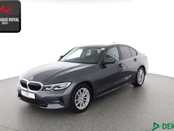 Grau Gebraucht 2021 BMW 318 M Sport Limousine | 29.880 € (Guter Preis)