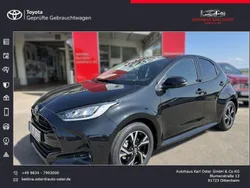 Schwarz Gebraucht 2025 Toyota Yaris Hybrid Limousine | 27.990 € (Teuer)