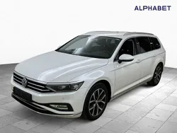 Oryxweiss perlmutteffekt Gebraucht 2020 VW Passat Elegance Kombi | 18.390 € (Guter Preis)