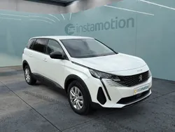 Weiß Gebraucht 2022 Peugeot 5008 Active Van / Kleinbus | 29.690 € (Fairer Preis)