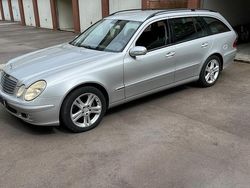 Silber Gebraucht 2004 Mercedes 220 Kombi | 1.999 € (Superpreis)