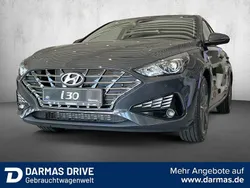 Grau Gebraucht 2022 Hyundai i30 Trend Limousine | 17.490 € (Fairer Preis)