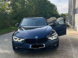 Blau Gebraucht 2018 BMW 320 Sport Line Kombi | 14.999 € (Guter Preis)