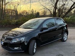 Schwarz Gebraucht 2016 VW Polo Trendline Kleinwagen | 8.800 € (Fairer Preis)