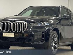 Saphirschwarz metallic Gebraucht 2025 BMW X5 M Sport SUV | 78.749 € (Superpreis)