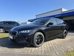 Schwarz Neu 2025 Skoda Octavia Kombi | 31.990 € (Guter Preis)