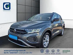 Indiumgrau Gebraucht 2024 VW T-Roc Move SUV | 23.930 € (Fairer Preis)