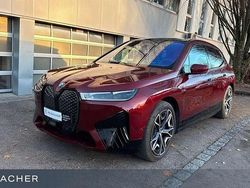 Rot Gebraucht 2022 BMW iX Performance SUV | 44.990 € (Fairer Preis)