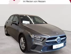 Mountaingrau metallic Gebraucht 2019 Mercedes A180 Style Limousine | 16.990 € (Guter Preis)