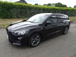 Schwarz Gebraucht 2020 Ford Focus ST-Line X Kombi | 15.990 € (Guter Preis)