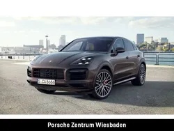 Mahagonimetallic (braun) Gebraucht 2022 Porsche Cayenne GTS SUV | 97.800 € (Fairer Preis)