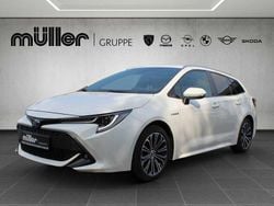 Weiß Gebraucht 2021 Toyota Corolla Team Kombi | 21.811 € (Guter Preis)